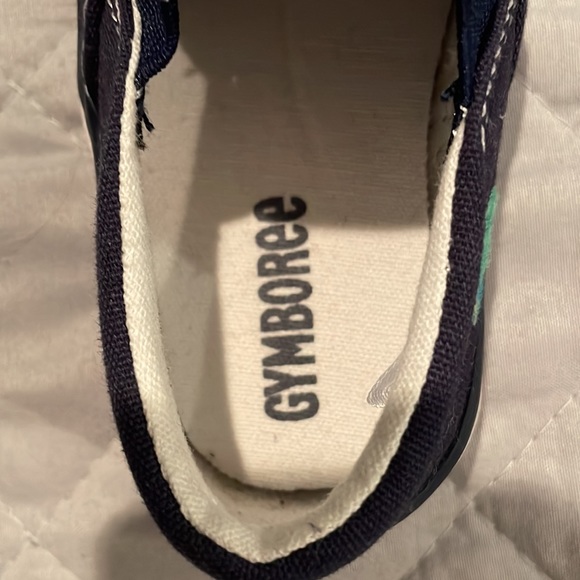 Gymboree NWOT Embroidery embellished sneakers - Picture 4 of 5